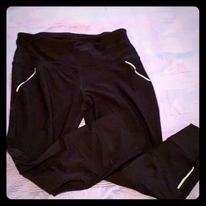 Capri workout leggings